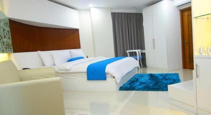 โรงแรมฟาลาเตฮัน จาการ์ตา ภายนอก รูปภาพ