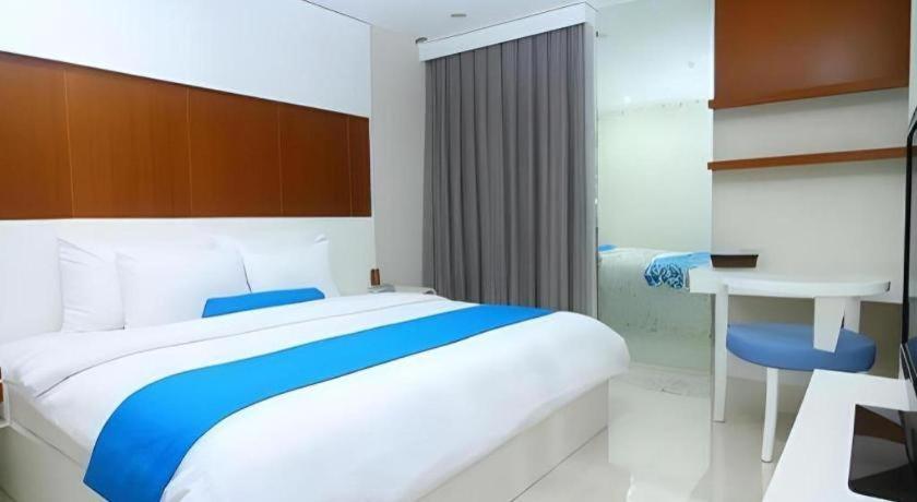 โรงแรมฟาลาเตฮัน จาการ์ตา ภายนอก รูปภาพ